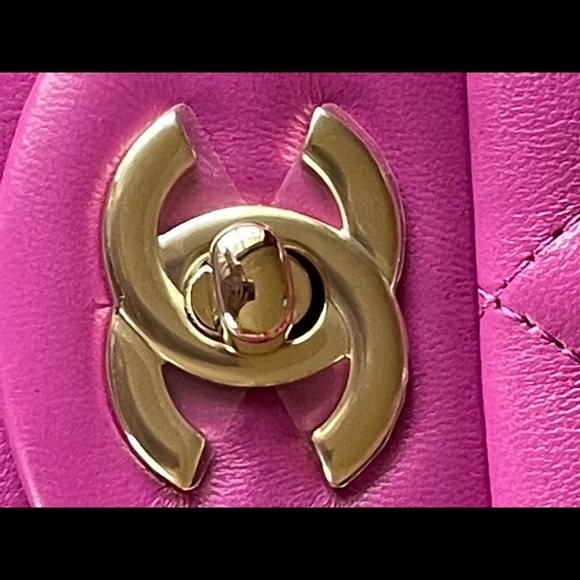 NEW Chanel Magenta Mini Square Classic Lamb GHW - Picture 8 of 10